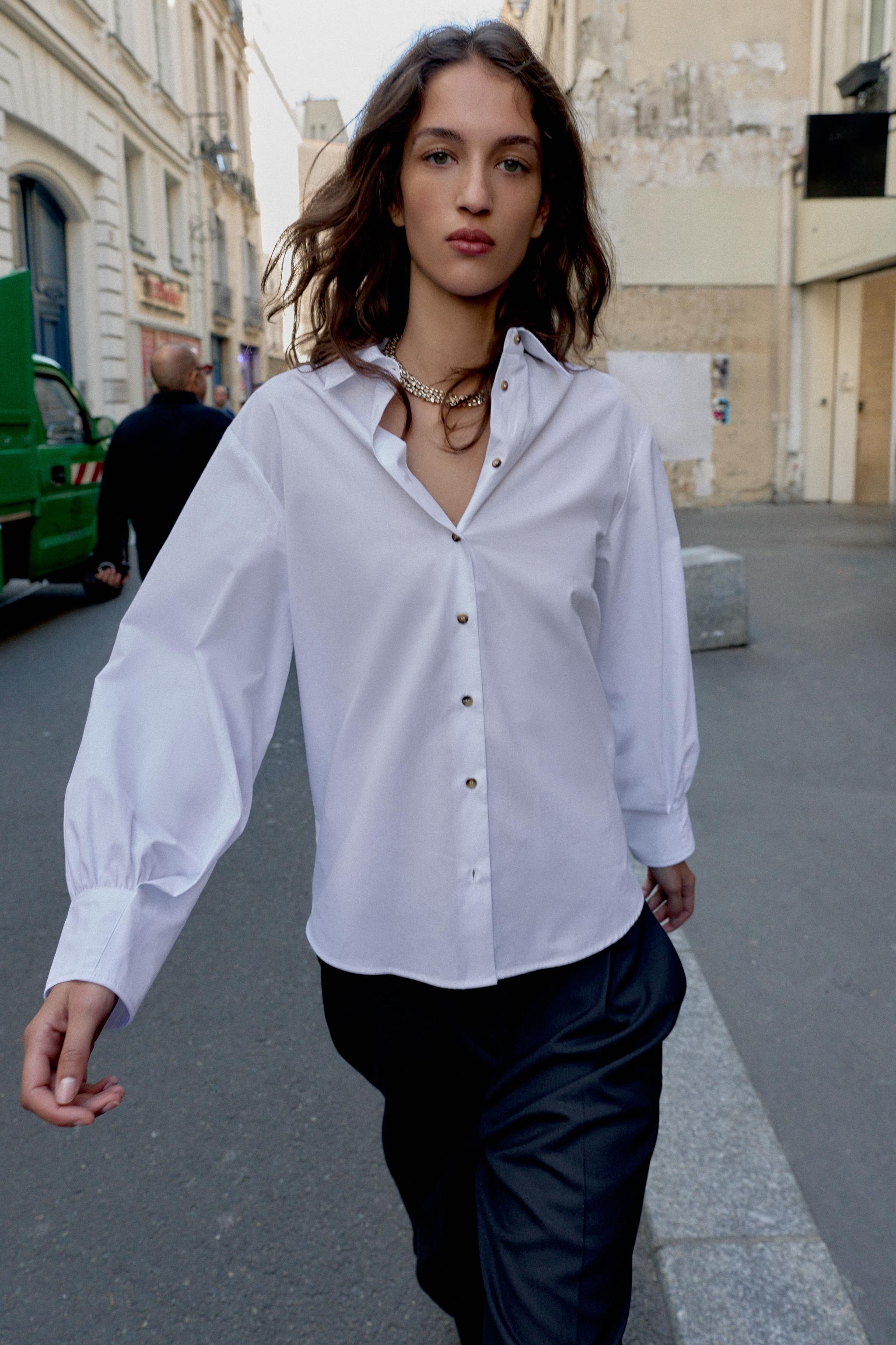 CHEMISE EN POPELINE À BOUTONS CONTRASTE